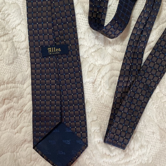 Altea Tie - Picture 8 of 8